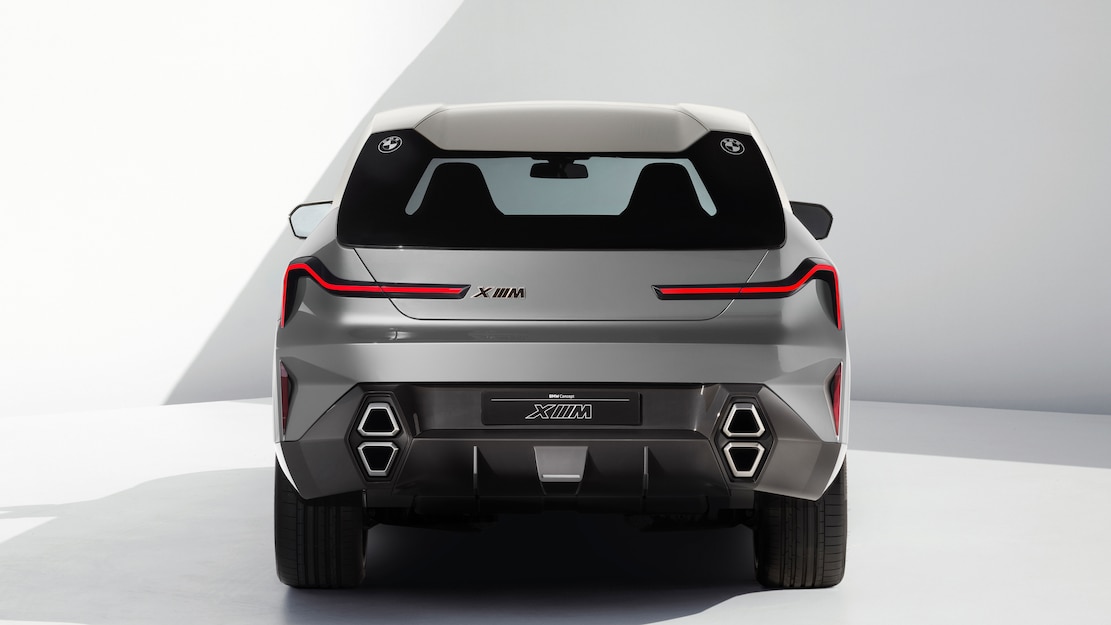 كشف الغطاء عن سيارة BMW XM الجديدة كليا